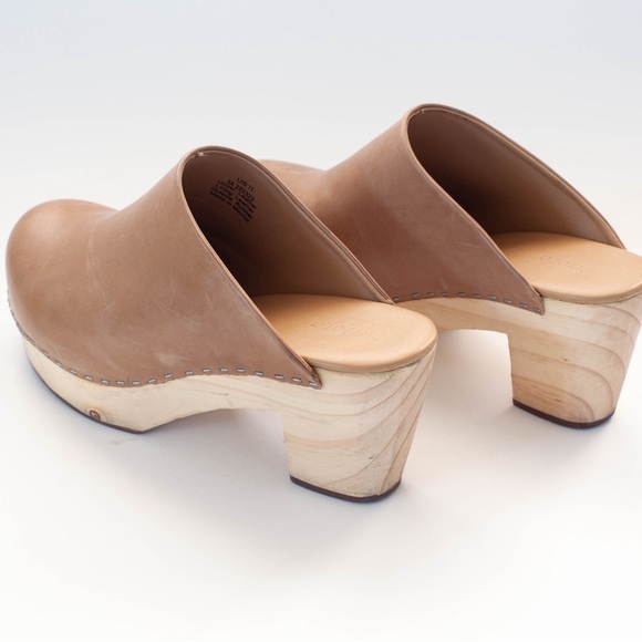 Nisolo All-Day Heeled Clog, Almond Camel, Size 11, Leather Wooden Mule - Picture 5 of 6